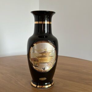Japanese vase with Chokin art and 24k gold edges
